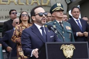 De la mesa de paz a la extradición,&hellip;
