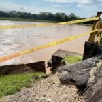 El Banadía erosiona el acceso al puente y amenaza la conexión Saravena–Fortul